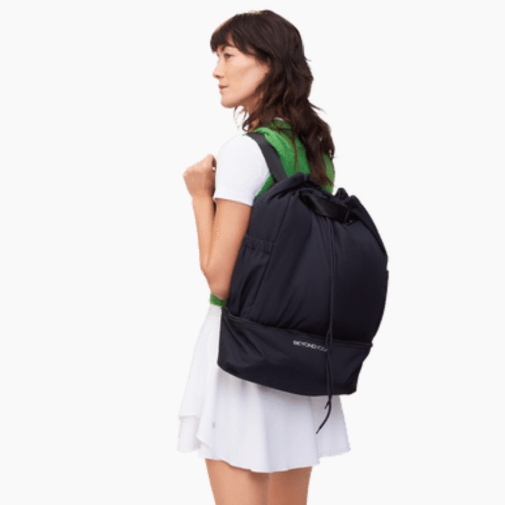 NWT BEYOND YOGA Convertible Gym Bag in Black
